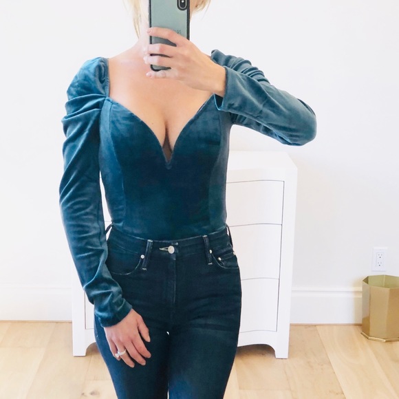 EXUMA Teal Velvet Sweetheart V-bar Bodysuit - Picture 3 of 8